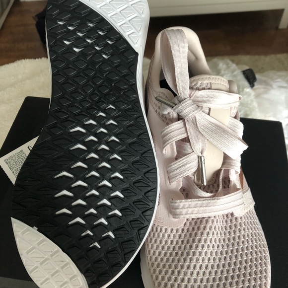 Adidas Edge Lux 3 Sneaker - Picture 3 of 3